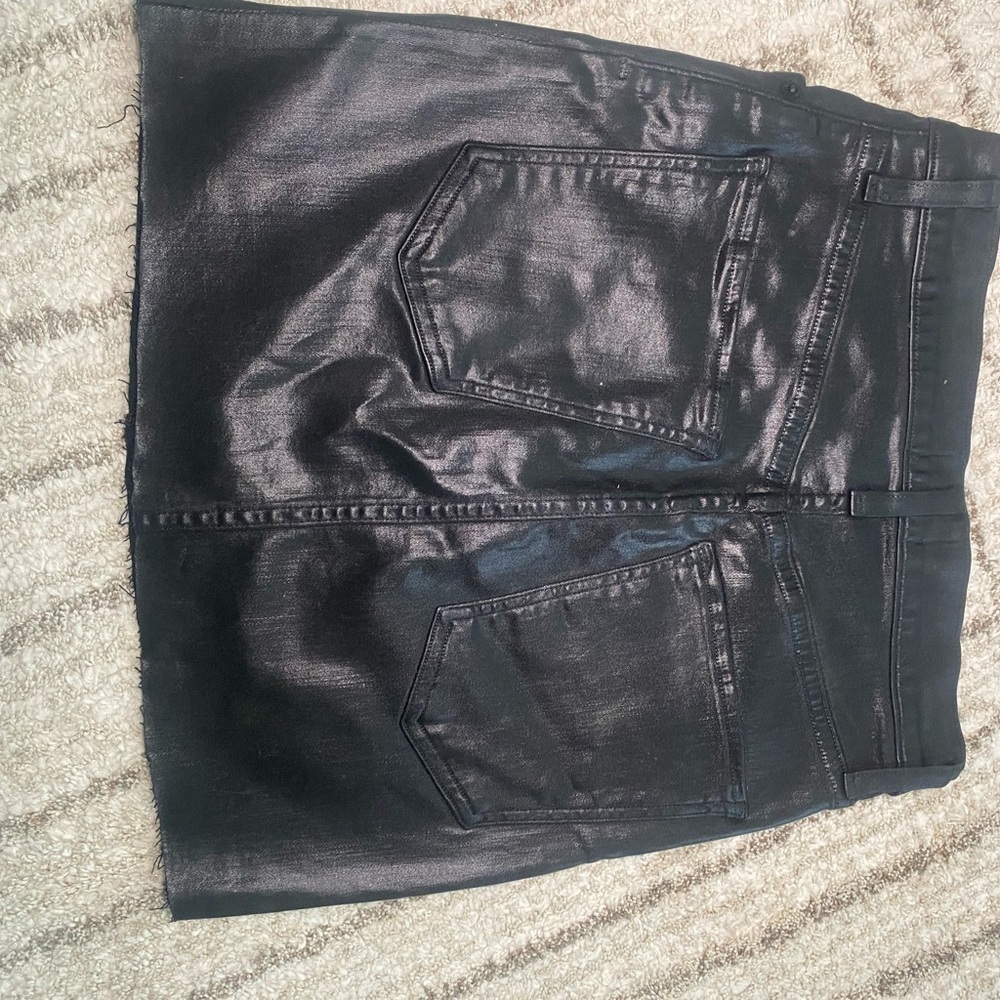 AGOLDE Black Coated Denim Mini Skirt Size 25 – Faux Leather Look - Picture 6 of 7